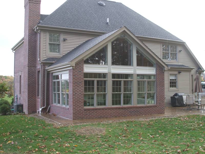 Light-filled sunroom